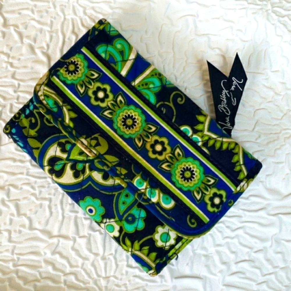 Vera Bradley Rhythm & Blues Pattern Trifold Wallet Blue & Green  Retired Pattern